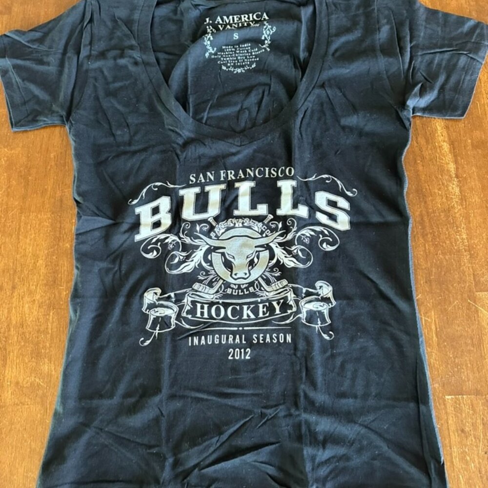 San Francisco Bulls Inaugural Season 2012 Women’s T-Shirt Small J America Hockey